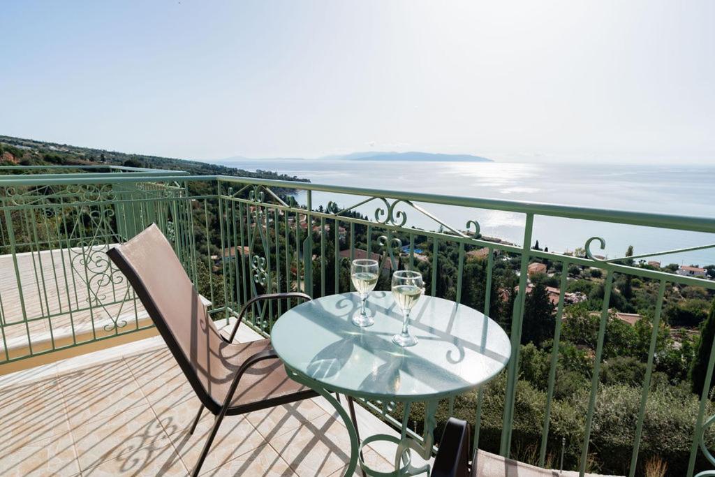 Eagle'S Nest Apartman Lurdáta Kültér fotó